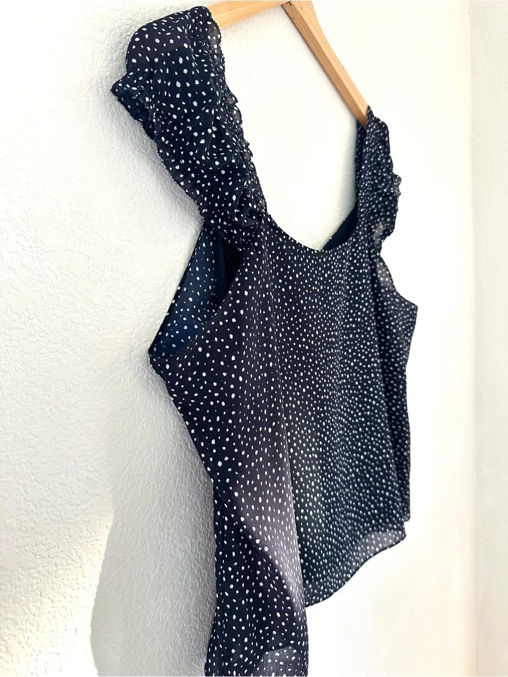 J.Crew Navy Polka Dot Flutter Sleeve Top | Size Large | EUC